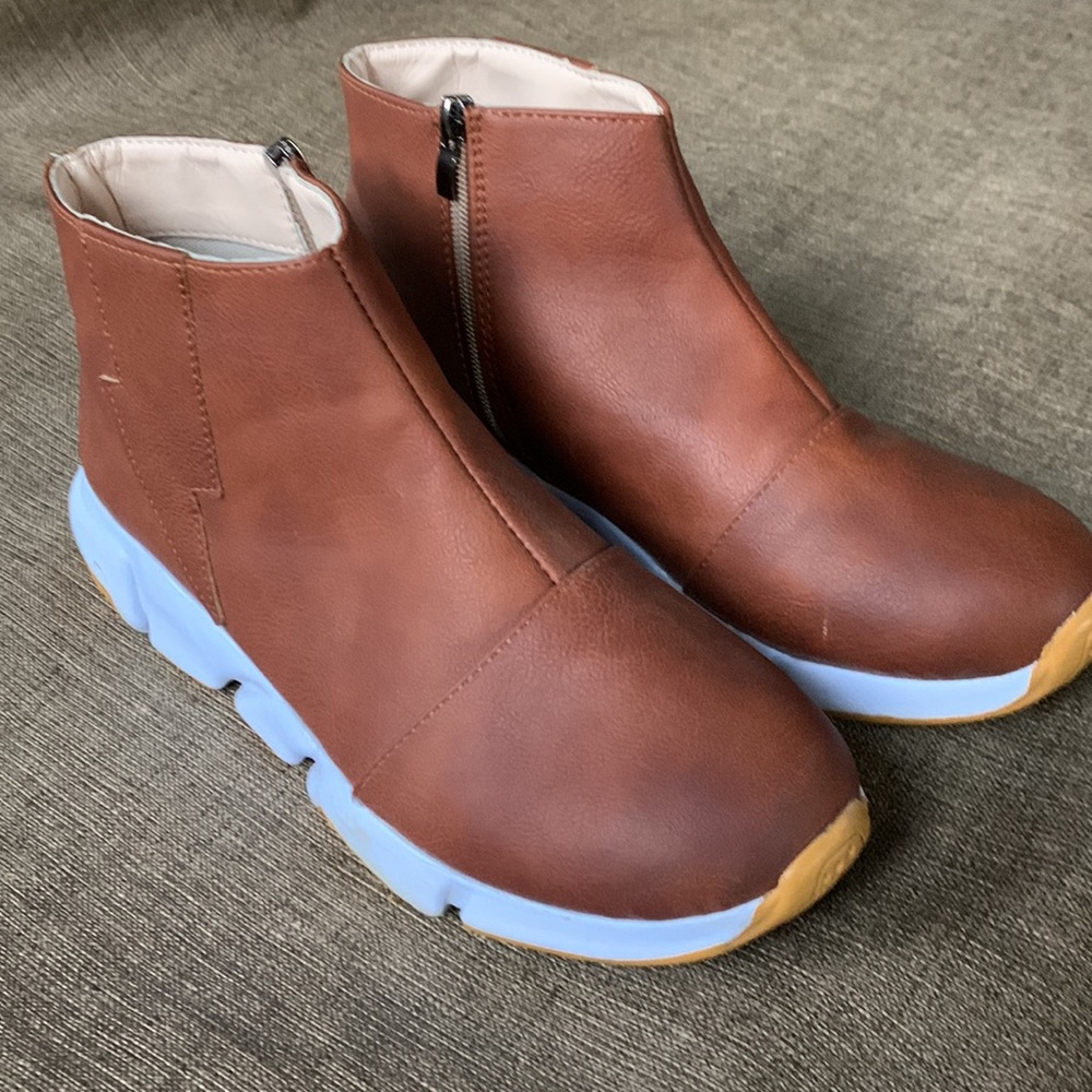 Owlkay Kicks